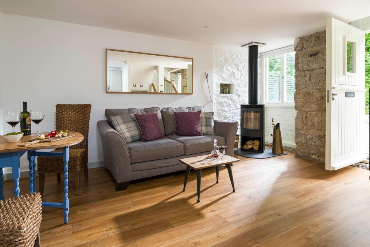Red River Stables - Peaceful, Beautiful Grounds, Swimming Pool, Central Location For West Cornwall Camborne Eksteriør bilde