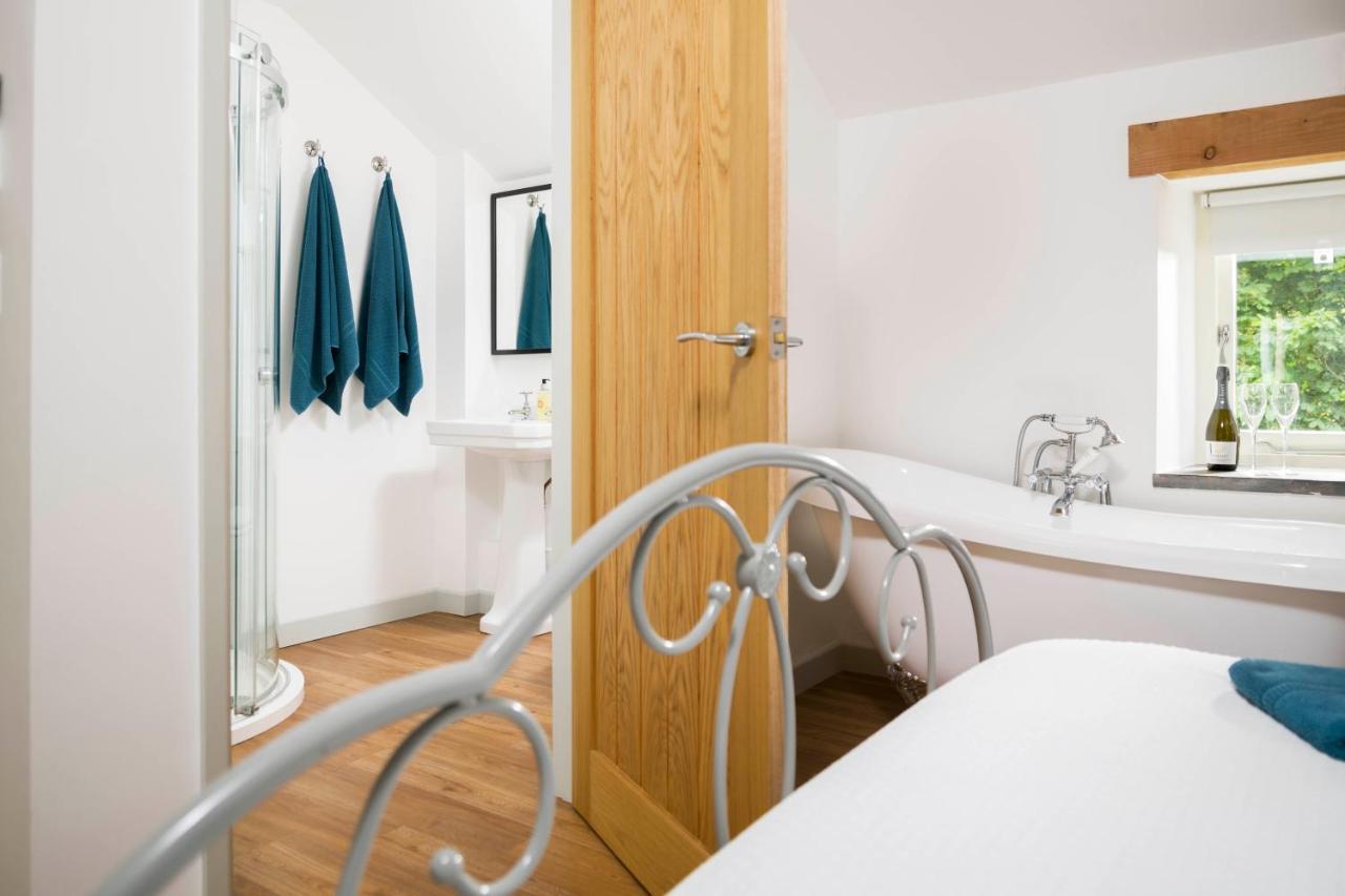 Red River Stables - Peaceful, Beautiful Grounds, Swimming Pool, Central Location For West Cornwall Camborne Eksteriør bilde