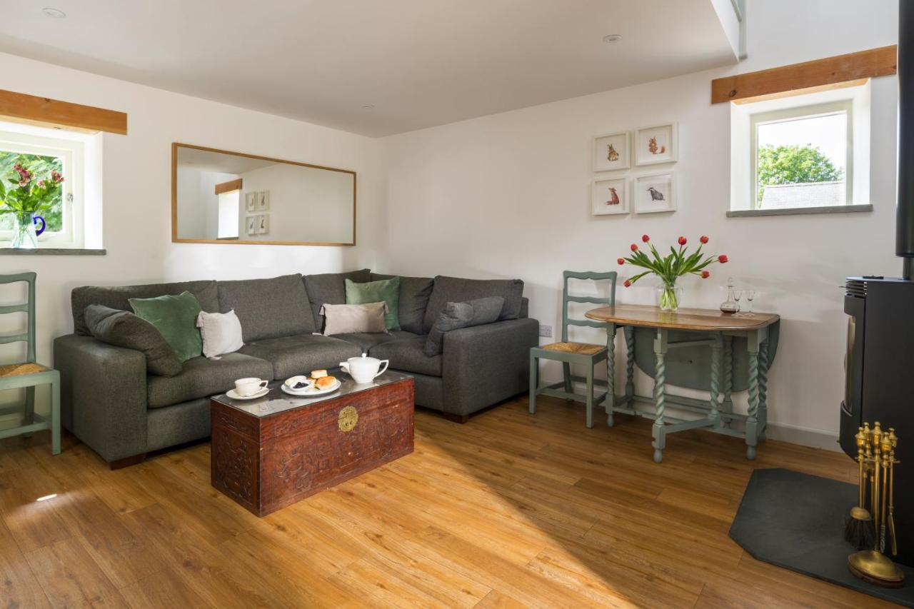 Red River Stables - Peaceful, Beautiful Grounds, Swimming Pool, Central Location For West Cornwall Camborne Eksteriør bilde