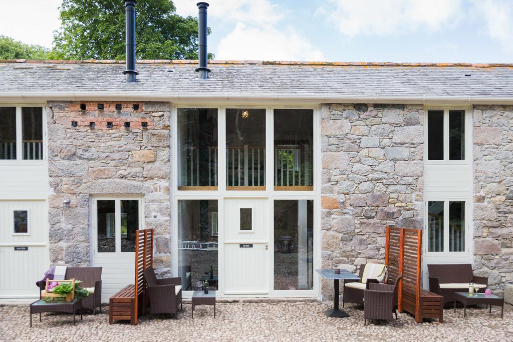 Red River Stables - Peaceful, Beautiful Grounds, Swimming Pool, Central Location For West Cornwall Camborne Eksteriør bilde