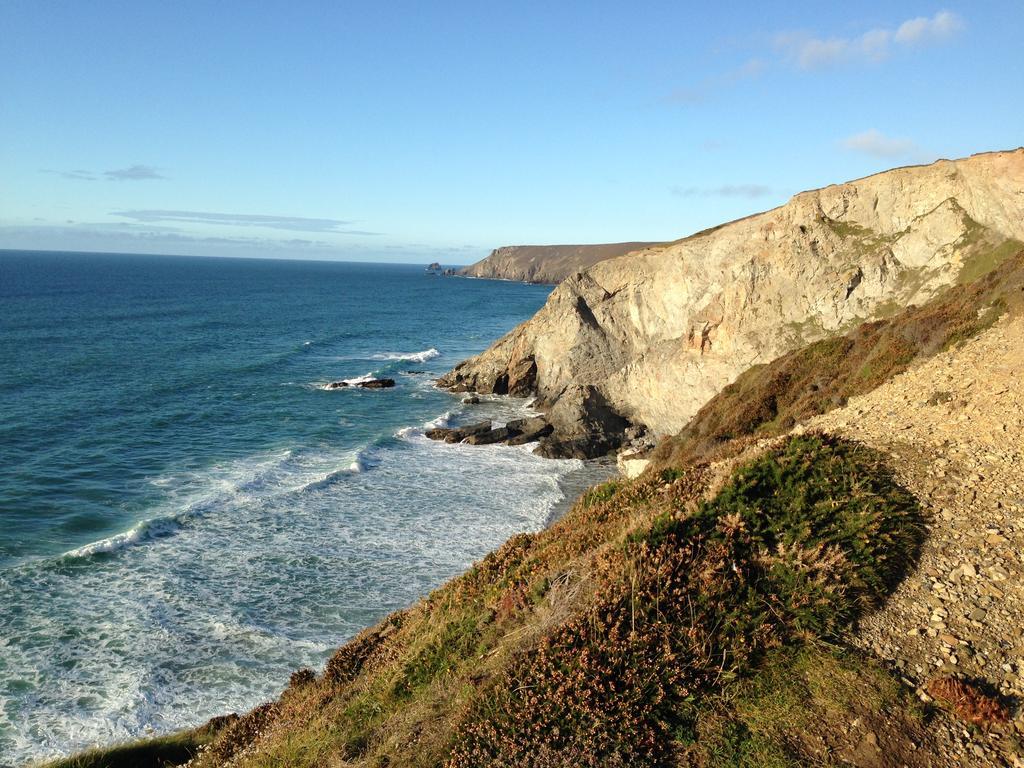 Red River Stables - Peaceful, Beautiful Grounds, Swimming Pool, Central Location For West Cornwall Camborne Eksteriør bilde