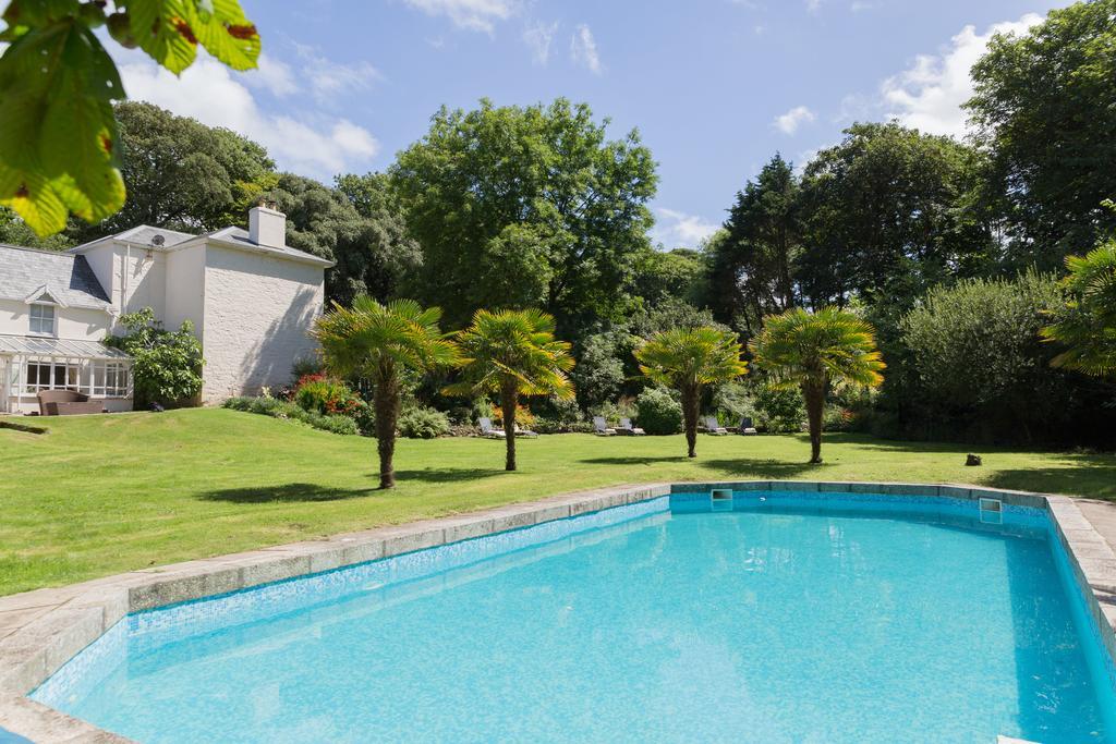 Red River Stables - Peaceful, Beautiful Grounds, Swimming Pool, Central Location For West Cornwall Camborne Eksteriør bilde