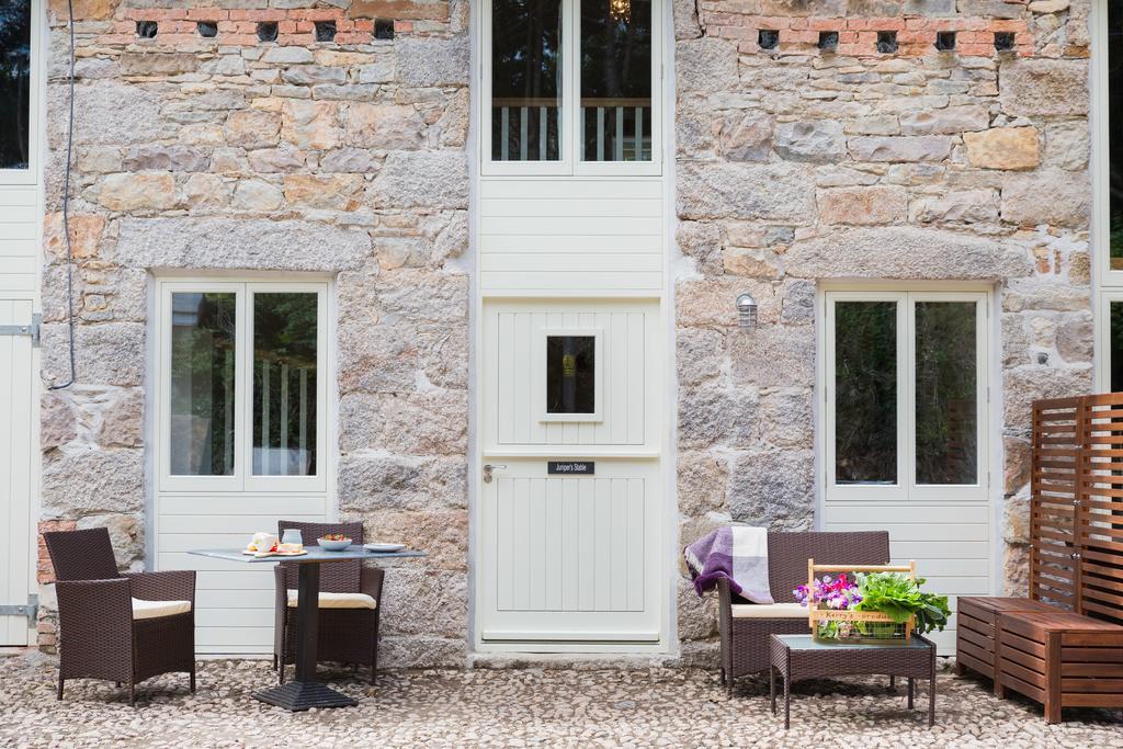 Red River Stables - Peaceful, Beautiful Grounds, Swimming Pool, Central Location For West Cornwall Camborne Eksteriør bilde
